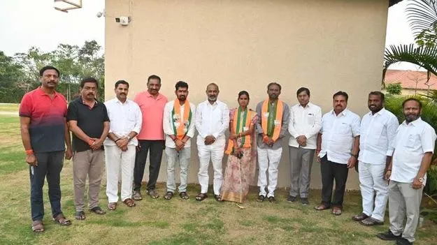 కరీంనగర్ మున్సిపల్ కార్పొరేషన్.. అభ్యర్థుల ప్రమాణ స్వీకారం..