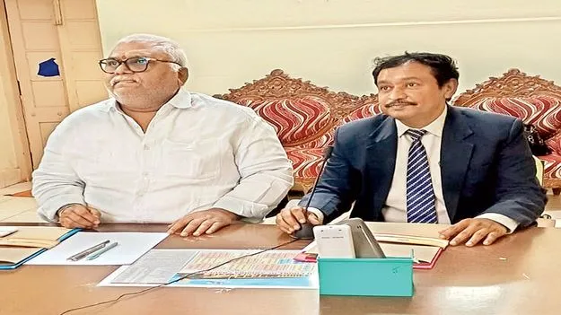 పెండింగ్‌ కేసులను సత్వరమే పరిష్కరించండి 