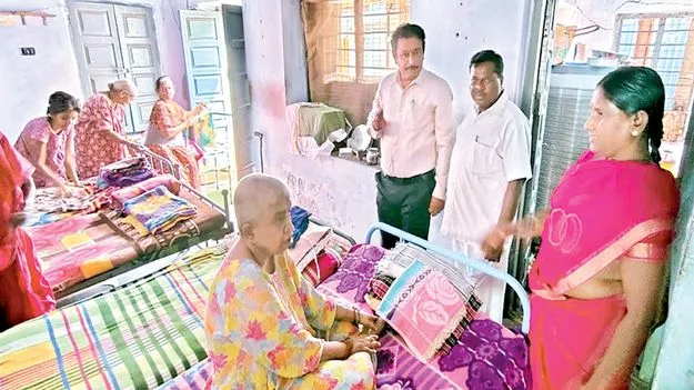 వృద్ధుల సంక్షేమానికి కృషి చేయాలి