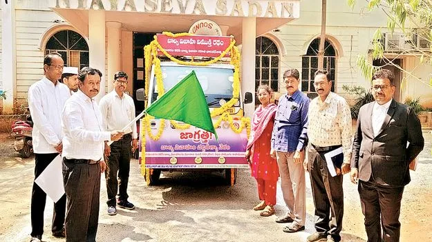 బాల్య వివాహాలు చేయకండి