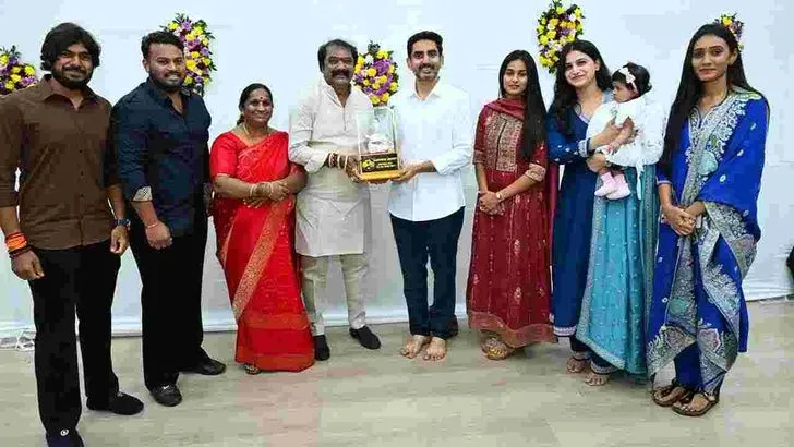 లోకేశ్ నివాసంలో ఆత్మీయ విందు.. హాజరైన ప్రజా ప్రతినిధులు