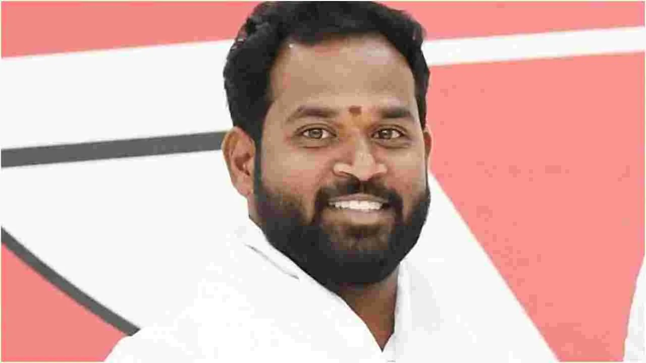 జనసేన ఎమ్మెల్యే అరవ శ్రీధర్ అసెంబ్లీకి రావడంపై సస్పెన్స్