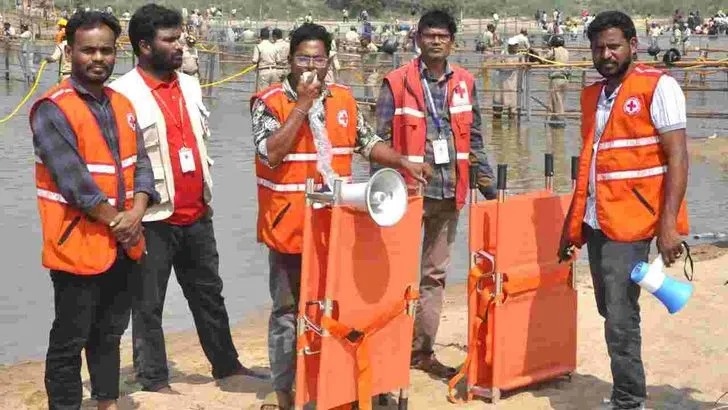శ్రీకాకుళం జిల్లాలో నేత్రపర్వంగా శ్రీ ముఖలింగేశ్వర స్వామి చక్రతీర్థస్నానాలు..