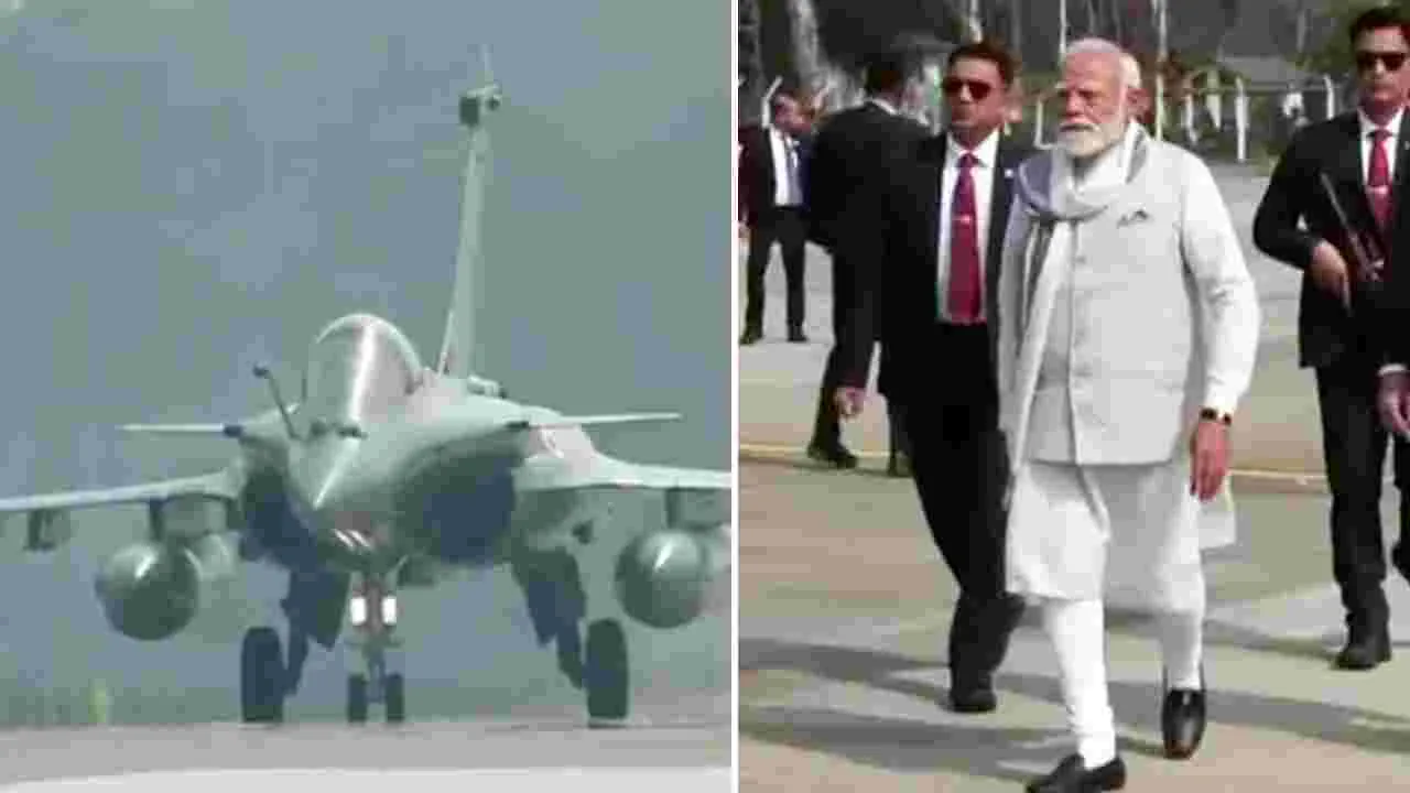 చైనా సరిహద్దులో ఎమర్జెన్సీ ల్యాండింగ్ ఫెసిలిటీ.. రోడ్డుపై దిగిన మోదీ విమానం