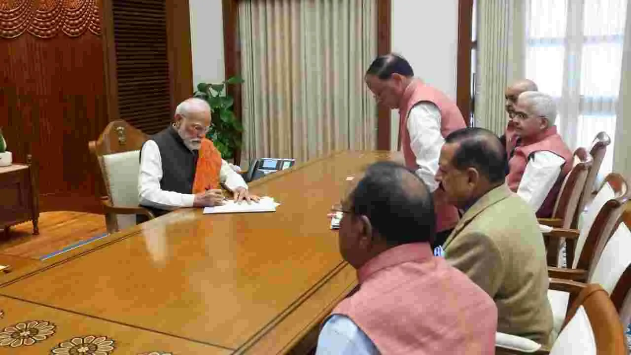 రోడ్డు ప్రమాద బాధితులను ఆదుకునే పీఎమ్ రాహత్.. ప్రారంభించిన ప్రధాని