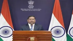 పరిశీలకులను పంపాలని ఆహ్వానం వచ్చింది.. బంగ్లా ఎన్నికలపై ఎంఈఏ