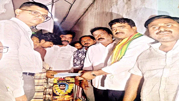 డయేరియా బాధితులకు ప్రభుత్వ అండ