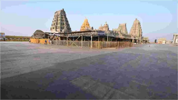 యాదాద్రి భక్తులకు అలర్ట్.. ఆలయం మూసివేత