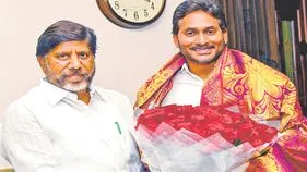 జగన్‌తో టి-డిప్యూటీ సీఎం భట్టి భేటీ