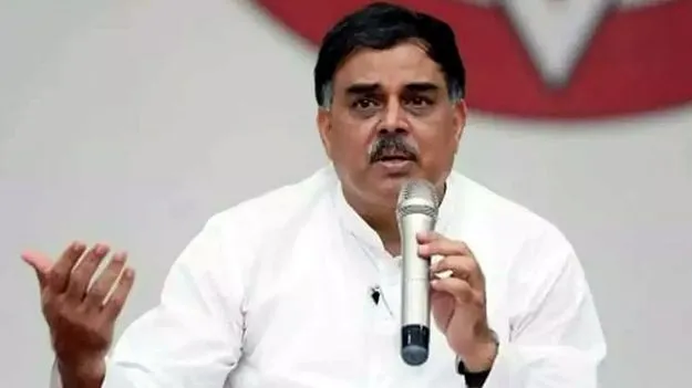 ప్రజా సమస్యలపై దృష్టి పెట్టండి