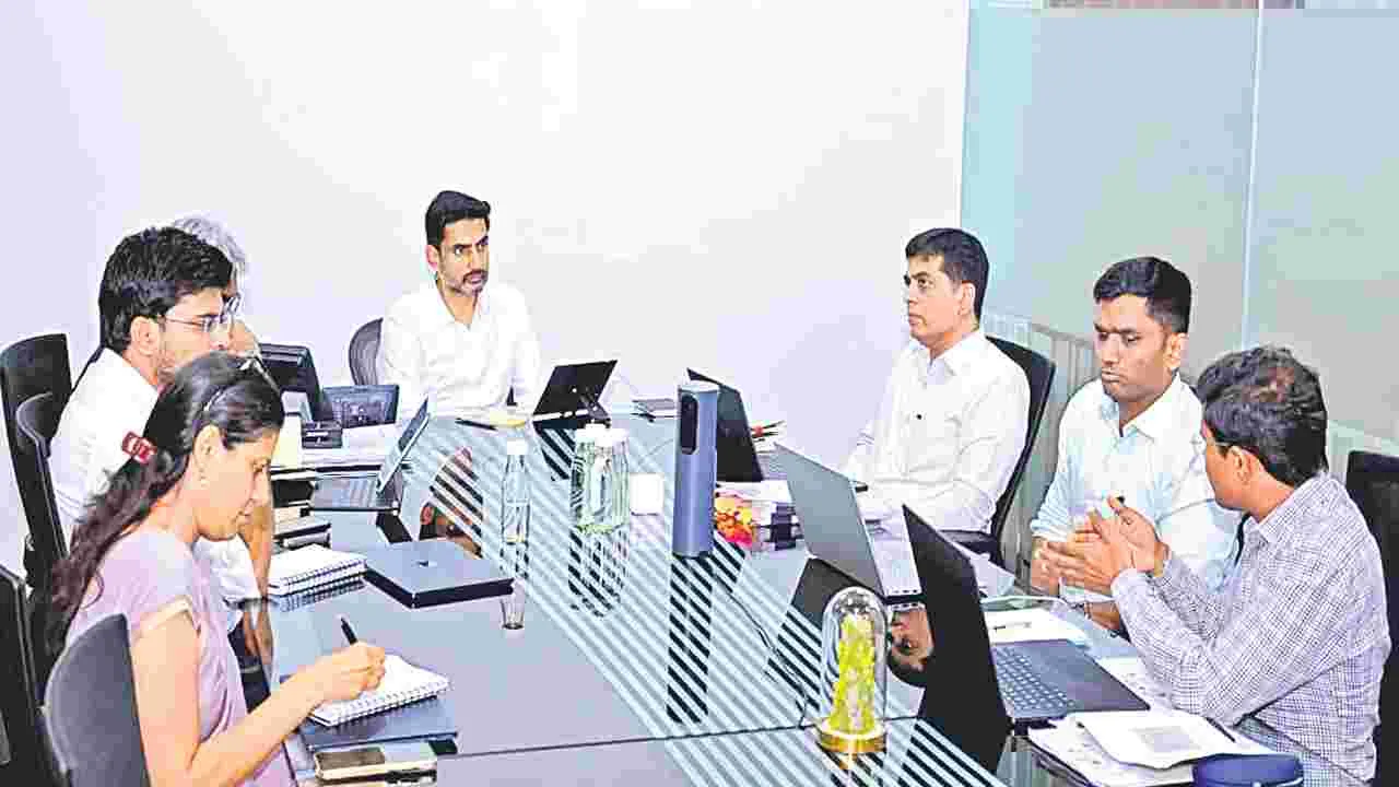 ఈ ఏడాది 2 లక్షల ఉద్యోగాల కల్పన లక్ష్యం