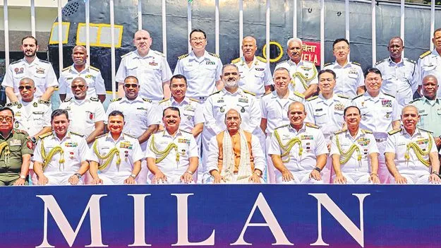 అబ్బురం.. నేవీ సంబరం