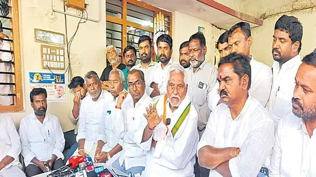 కాంగ్రెస్‌లో కొనసాగాలా.. వద్దా..?