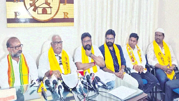 దొంగ పట్టాలు పుట్టించి అమ్మి మాపై నిందలా?