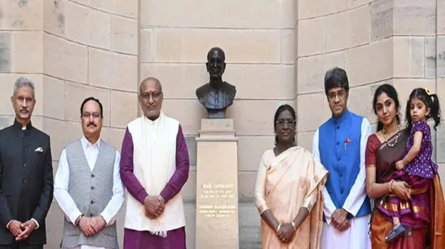 మేధాసాహసి రాజాజీ