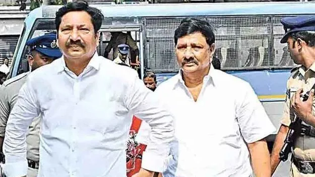తంబళ్లపల్లె కోర్టుకు జోగి సోదరులు