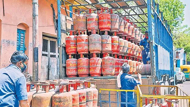 ఖజానాపై అదనపు బండ!