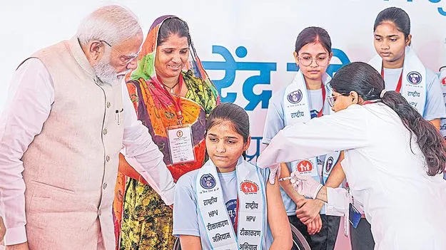 దేశవ్యాప్తంగా హెచ్‌పీవీ వ్యాక్సినేషన్‌ డ్రైవ్‌
