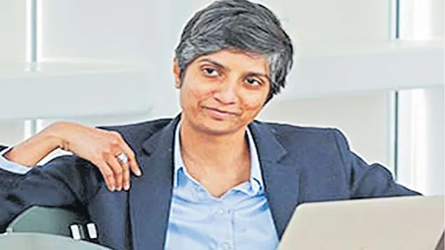 స్వలింగ సంపర్కురాలికి టీఎంసీ రాజ్యసభ టికెట్‌