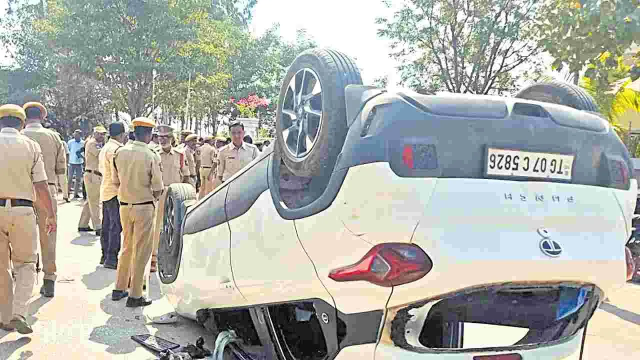 కామారెడ్డిలో హైటెన్షన్‌