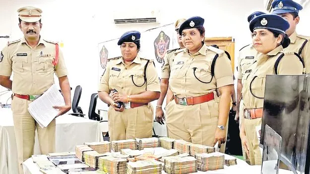 బెట్టింగ్‌ ముఠా గుట్టురట్టు