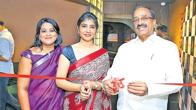 ఈ నెలాఖరు వరకూ పత్తి కొనుగోళ్లు: తుమ్మల