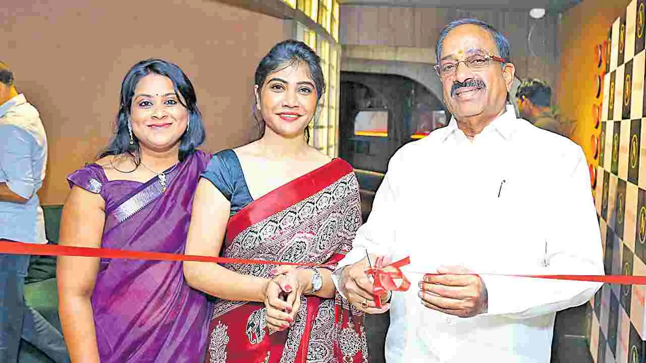 ఈ నెలాఖరు వరకూ పత్తి కొనుగోళ్లు: తుమ్మల