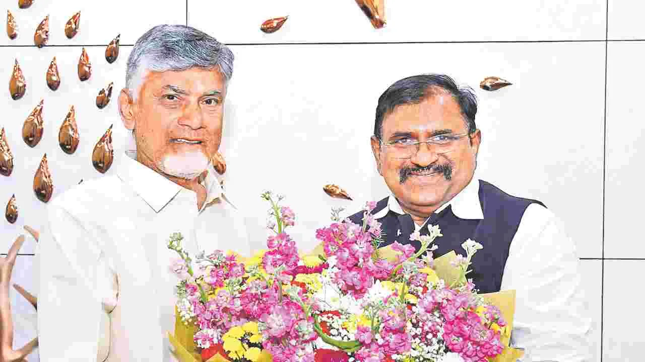 సీఎంను కలిసిన కొత్త సీఎస్‌ సాయిప్రసాద్‌