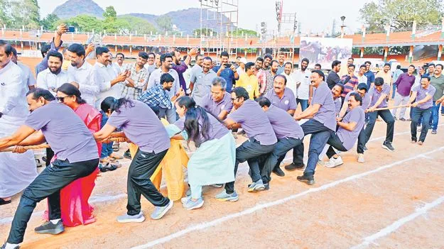 ప్రజాప్రతినిధుల ‘ఆటవిడుపు’