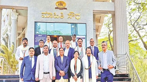 కర్ణాటకలో ఏపీ సీఐసీ, ఆర్టీఐ కమిషనర్ల పర్యటన