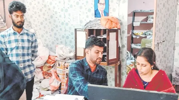 ఏడాదిగా ఆగిన పోస్టల్‌ డెలివరీ