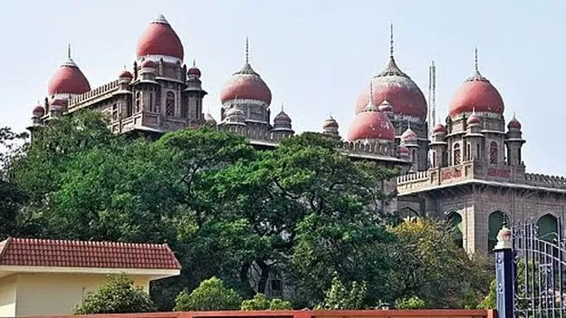 హైడ్రా.. తనకు తాను జడ్జి, కోర్టు అనుకుంటోంది