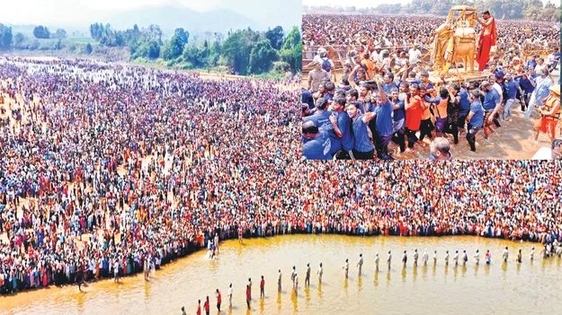 శ్రీముఖలింగేశ్వడికి చక్రతీర్థ స్నానం