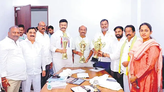 ప్రజాప్రతినిధుల ఆటల పోటీలపై స్పీకర్‌ సమీక్ష