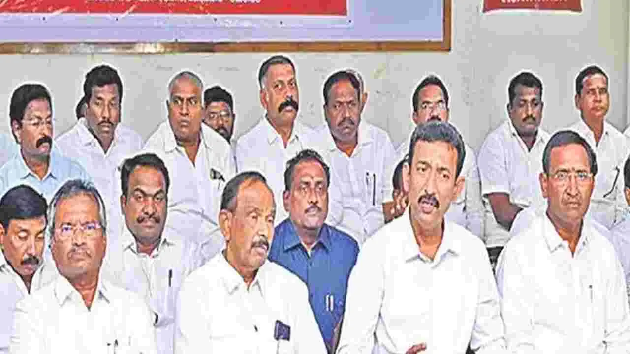 ఉద్యోగుల హక్కుల సాధనకు కార్యాచరణ