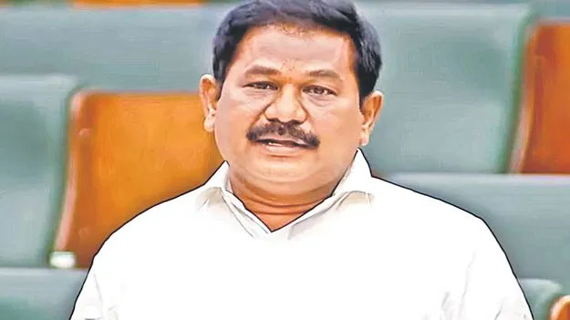 వసతి గృహాలకు ప్రత్యేక నిధులు: డోలా