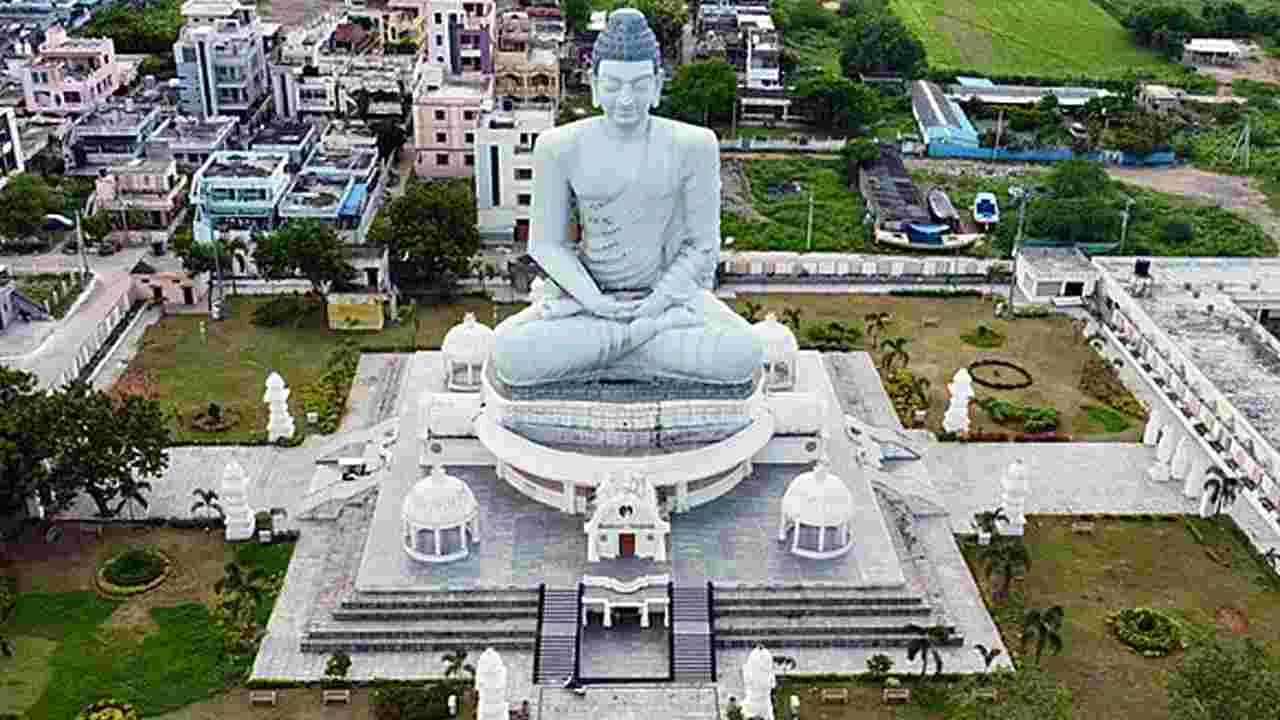 అమరావతిలో 22 సంస్థలకు భూ కేటాయింపులు