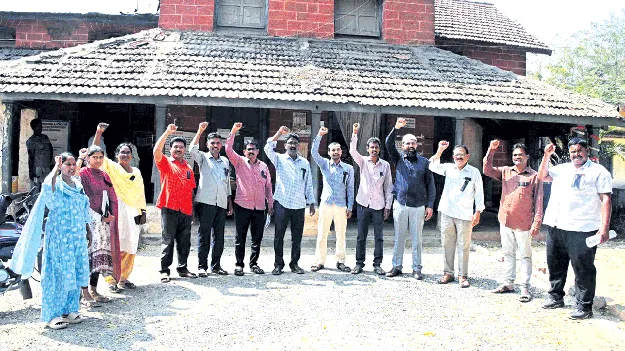 వీఆర్వోల ఆందోళనబాట