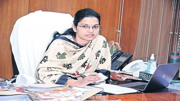 ఇంటర్‌ పరీక్షలకు పటిష్ఠ ఏర్పాట్లు