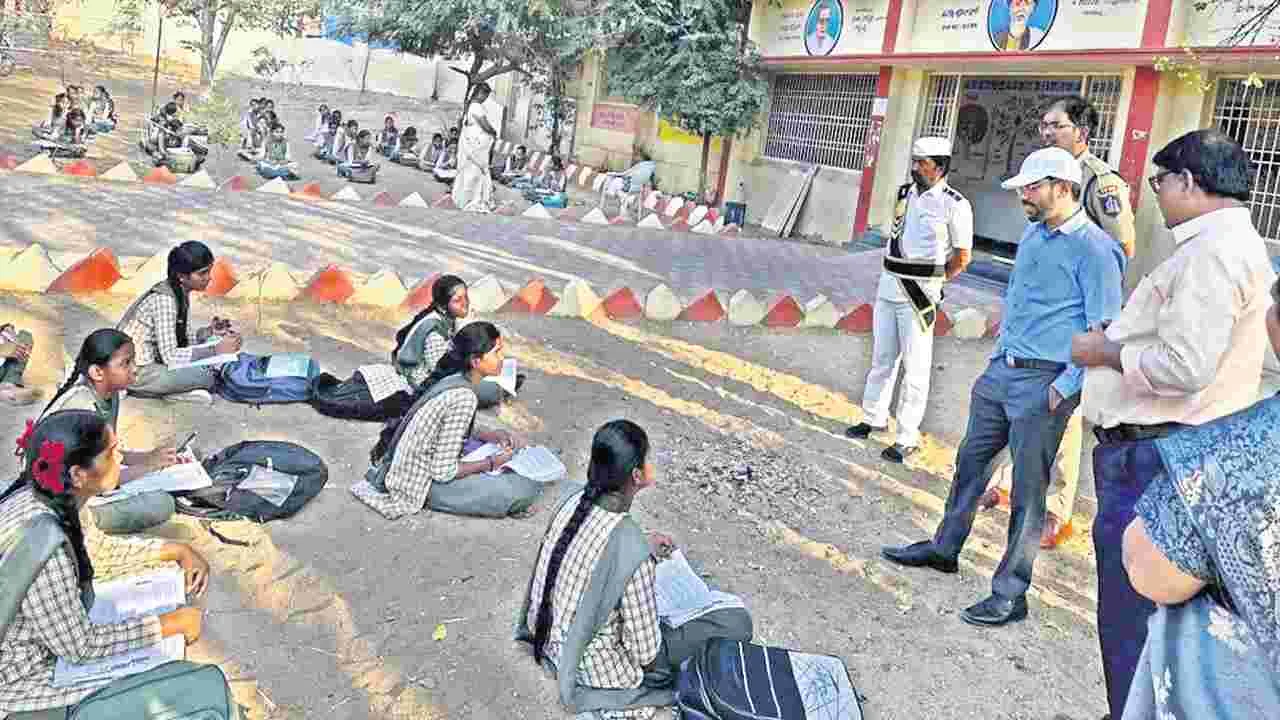 పదిలో వందశాతం ఉత్తీర్ణతే లక్ష్యం : కలెక్టర్‌