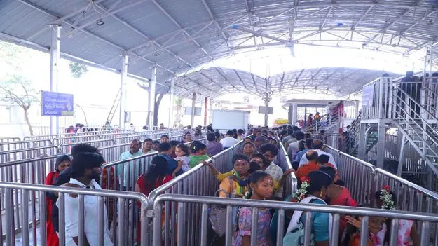 భీమేశ్వరాలయంలో భక్తుల రద్దీ