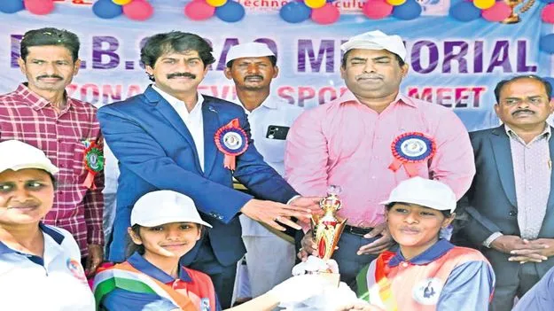  ఉత్సాహంగా క్రీడాపోటీలు 