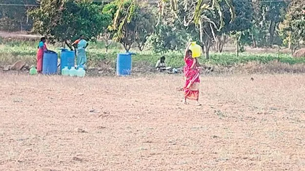 అప్పుడే.. తాగునీటి కష్టాలు 