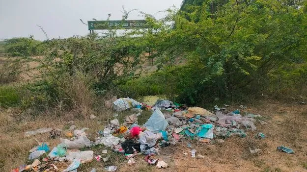 పల్లెల్లో పడకేసిన పారిశుధ్యం