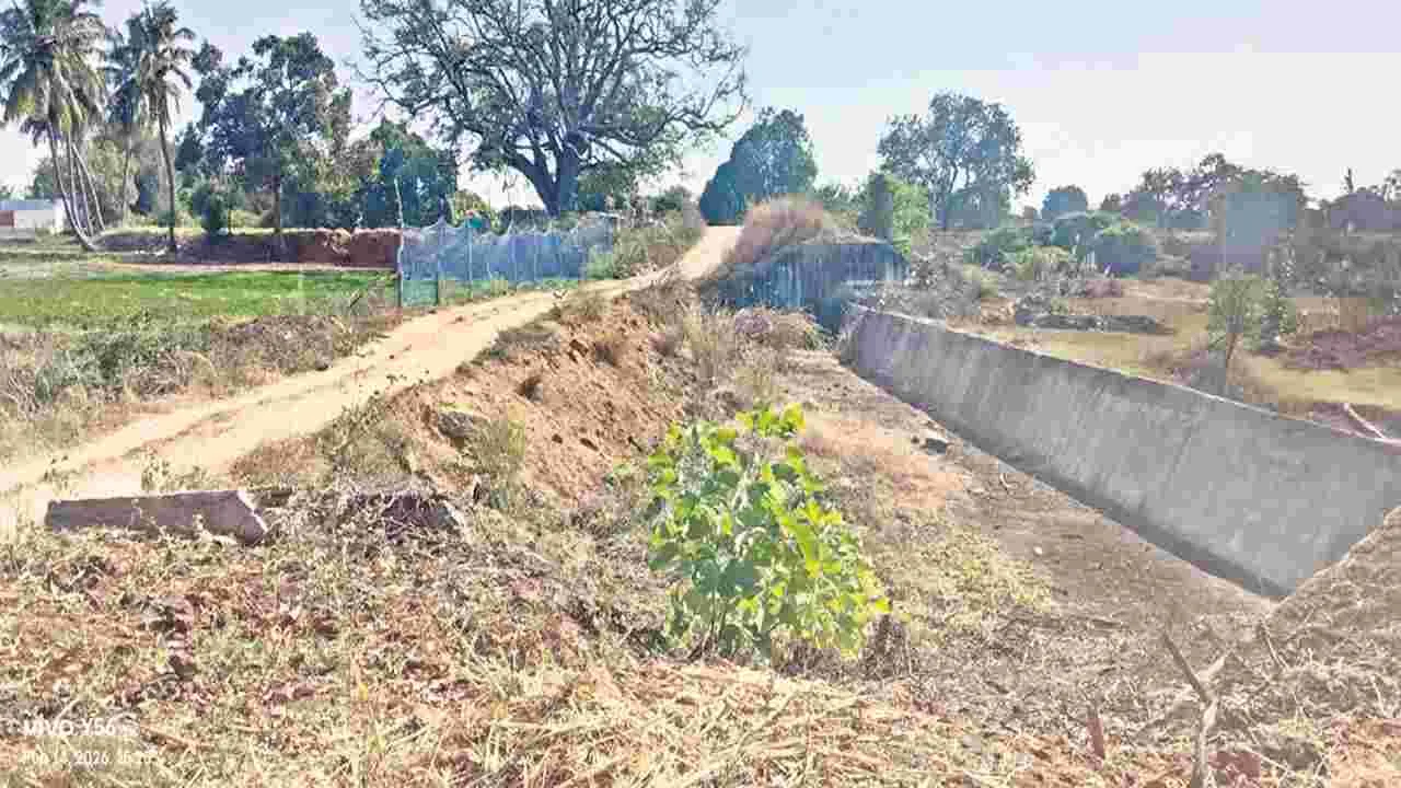 సమస్యల ఊబిలో చెరువువాండ్లపల్లి