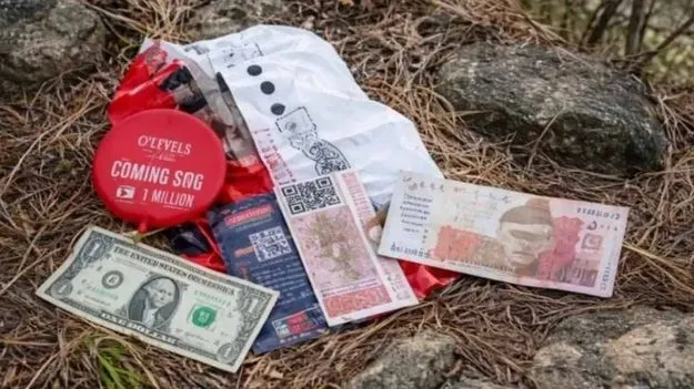 పాక్, అమెరికా కరెన్సీతో సరిహద్దుల్లో బెలూన్ల స్వాధీనం