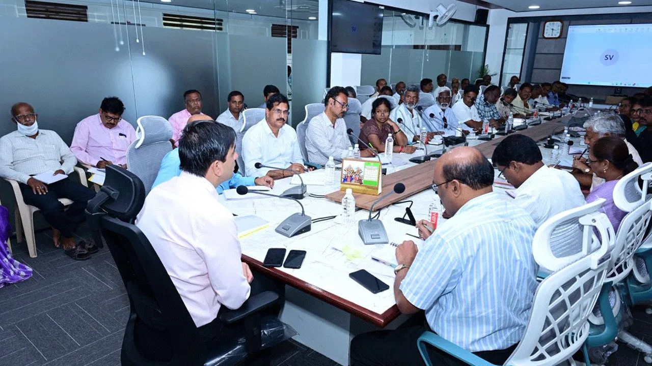 టెన్త్‌ పరీక్షల్లో మంచి ఫలితాలు సాధించాలి