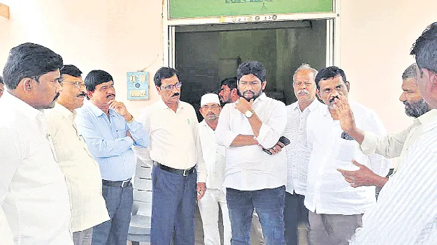 అక్రమాలను తేల్చేందుకు పరిశీలన