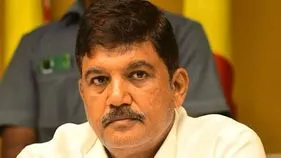 ఎమ్మెల్యే ధూళిపాళ్ల నరేంద్ర ఇంట్లో చోరీ.. భారీగా నగలు, నగదు అపహరణ