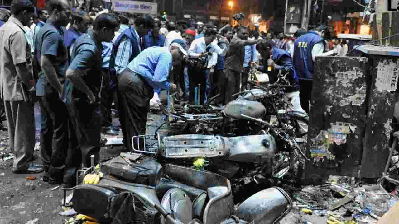 దిల్‌సుఖ్‌నగర్ బాంబు పేలుళ్ల ఘటనకు 13 ఏళ్లు
